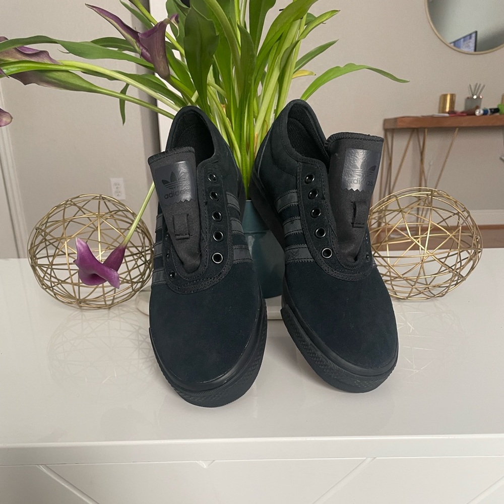 Adidas Men's Triple Black Sneakers